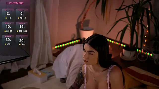 PureEllieX online show from 04.23.26