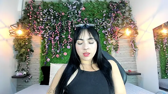 kittyMelvis online show from 12.01.25