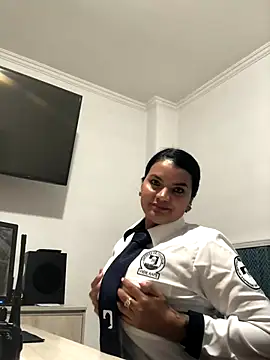 Snapshot of Rosa_Vidal_ chatting on 11.20.25 Rosa Vidal online show from 11.20.25