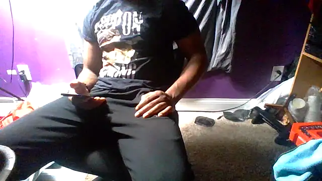 Snapshot of Worlds_Finest_Chocolate chatting on 11.20.25 Worlds Finest Chocolate online show from 11.20.25