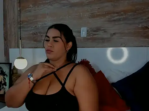 lathiffa online show from 12.04.25