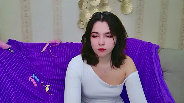 Wendy Finch online show from 01.09.26