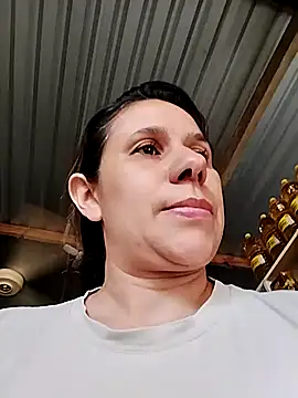 MIA-LARIOS online show from 04.08.26