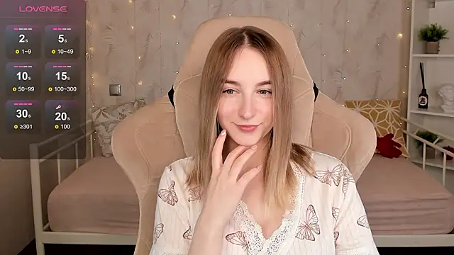 Shy Polly online show from 02.03.26