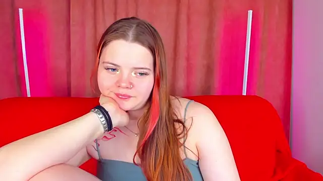 Snapshot of KellyFiery chatting on 02.27.26 KellyFiery online show from 02.27.26