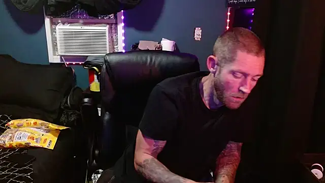 KingCole2390 online show from 02.24.26