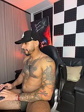 Snapshot of NikoHank chatting on 02.08.26 NikoHank online show from 02.08.26