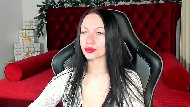 NaomiBlakes online show from 12.21.25