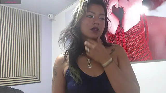 SamathaMay online show from 11.26.25