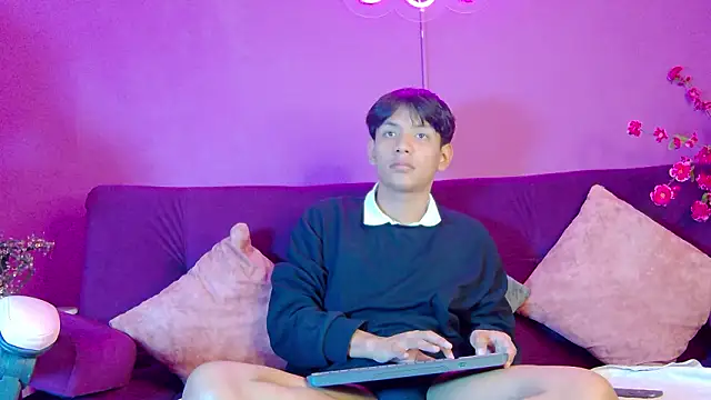 Liam Sinclair online show from 02.05.26