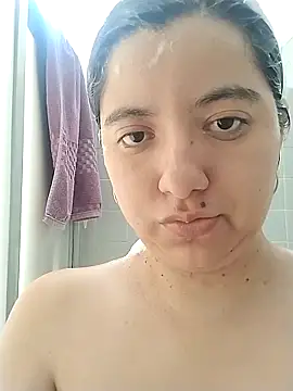 Chaparrita13 online show from 12.16.25