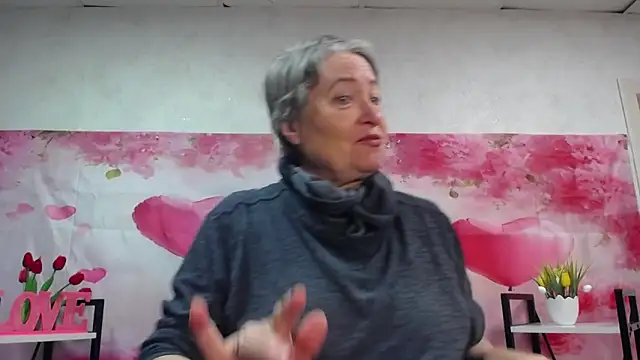 OlgaLuck online show from 04.22.26