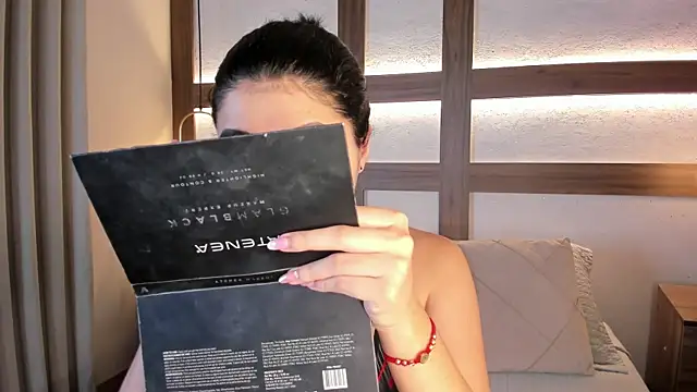 SarhaVega online show from 01.13.26