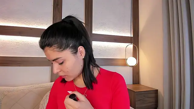 SarhaVega online show from 04.10.26