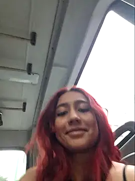 Eveeelyn25 online show from 11.27.25