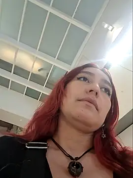 Eveeelyn25 online show from 12.04.25