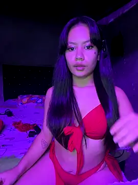 GiiaaFox online show from 11.24.25