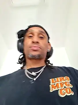 Snapshot of MTheRealrDLlongCrippler chatting on 02.23.26 MTheRealrDLlongCrippler online show from 02.23.26