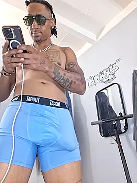 Snapshot of MTheRealrDLlongCrippler chatting on 03.11.26 MTheRealrDLlongCrippler online show from 03.11.26