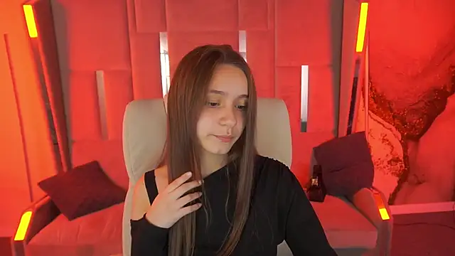 TinyNatalie online show from 11.25.25