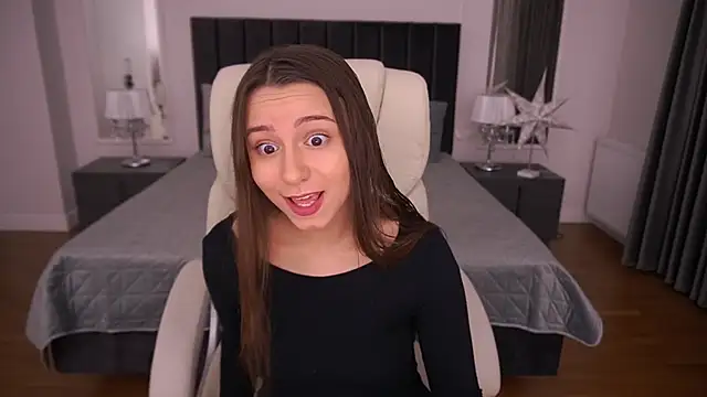 TinyNatalie online show from 12.15.25