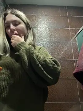 KateBurlesk online show from 02.26.26