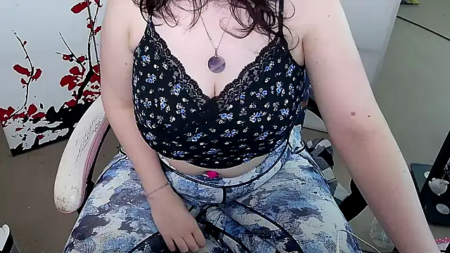 Hina-chou online show from 02.06.26