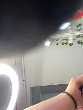 Kitty Bms  online show from 12.18.25