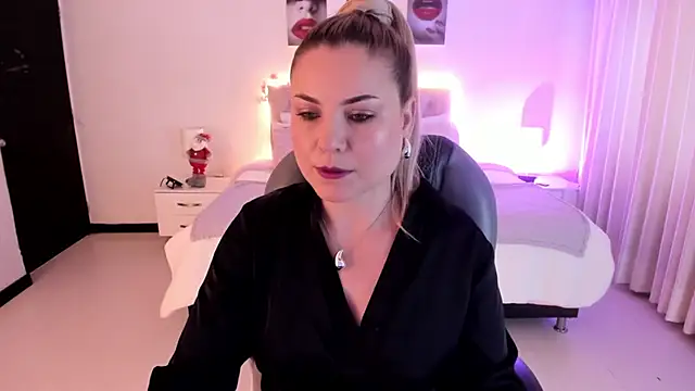 Violeta Hotter online show from 12.04.25