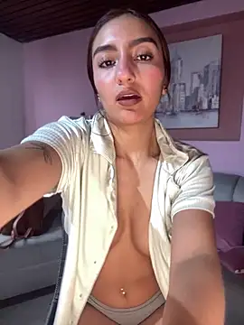 ZoeJohnson Pink online show from 11.28.25