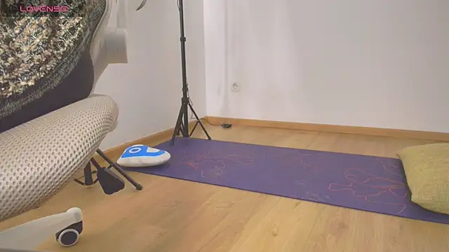 Sweet Eira online show from 04.24.26