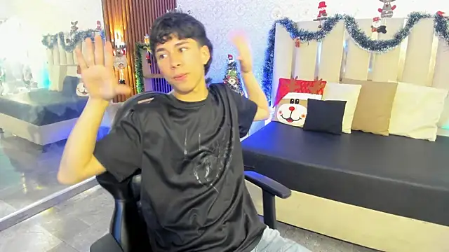 kaelwolf tay online show from 12.20.25