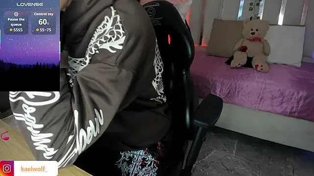 kaelwolf tay online show from 02.07.26