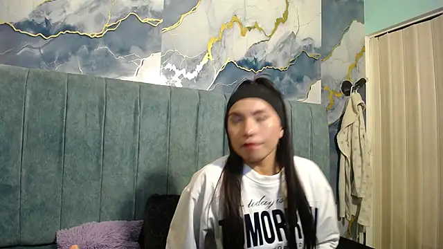 Cloe16  online show from 11.25.25