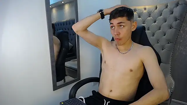 LoganFoster  online show from 12.19.25