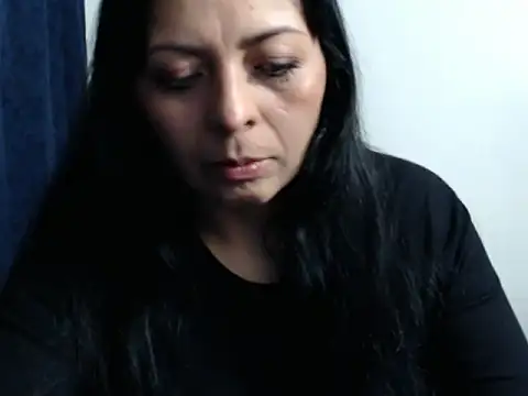 Paolahotty online show from 11.30.25