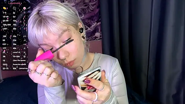 LolaDollyMur online show from 11.29.25