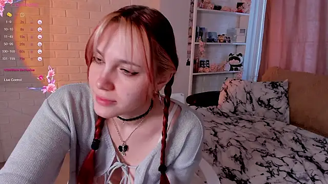 Snapshot of SweetieMarry chatting on 02.09.26 SweetieMarry online show from 02.09.26