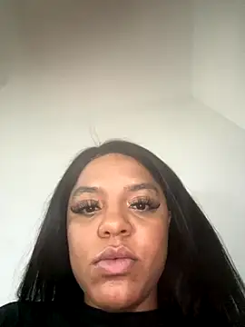 xoeewinters online show from 11.29.25