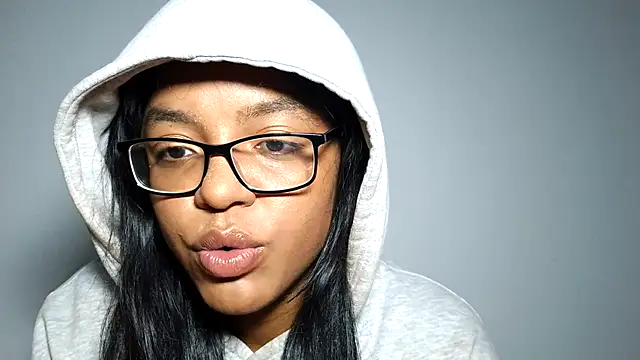 xoeewinters online show from 12.05.25