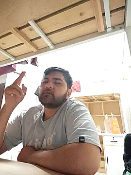 Snapshot of Koma001 chatting on 11.26.25 Koma001 online show from 11.26.25