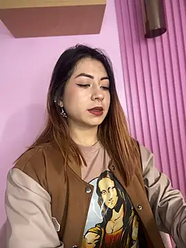 Snapshot of MaddieHunter chatting on 12.05.25 MaddieHunter online show from 12.05.25