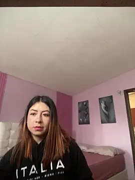 Snapshot of MaddieHunter chatting on 01.12.26 MaddieHunter online show from 01.12.26