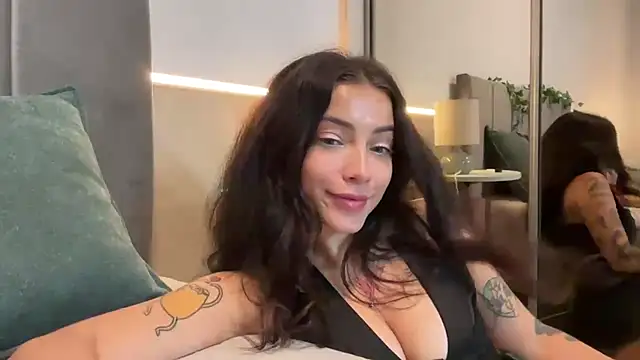 Snapshot of LianixLoverx chatting on 07.15.26 LianixLoverx online show from 07.15.26