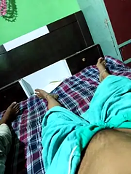 Uma sain online show from 04.22.26