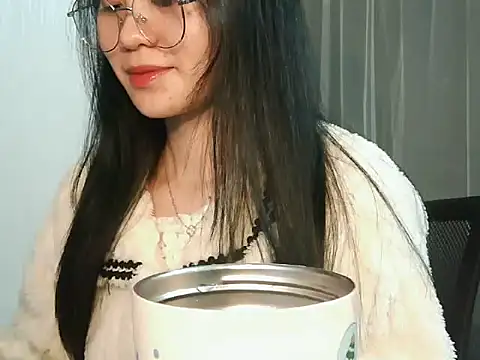 Snapshot of Nunaa18 chatting on 02.10.26 Nunaa18 online show from 02.10.26