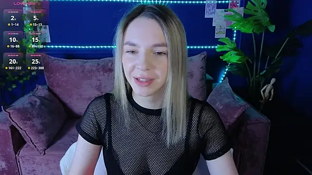 molly crystal online show from 01.10.26