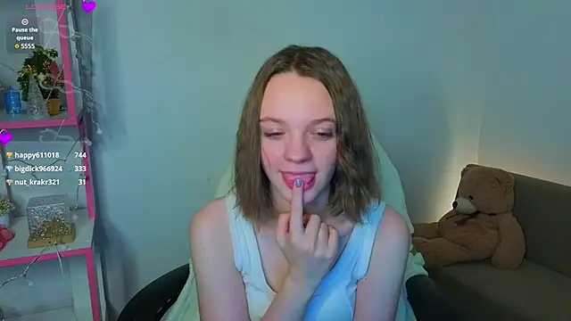 Olivia Riesz online show from 02.03.26