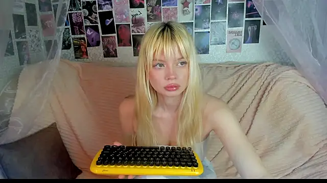 AlysaMeow online show from 02.26.26