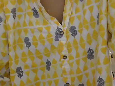 cute mahira online show from 04.03.26